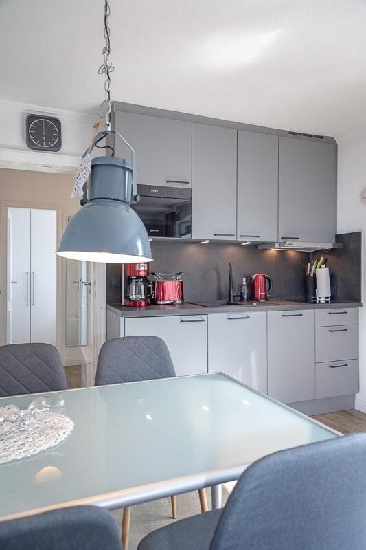 Kiki's Oceanfront * Westerland